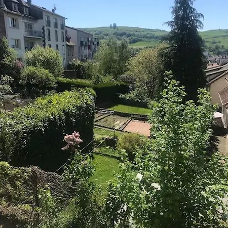 Centre Terrasse Jardin Garage Chez Priscilla أوريلاك