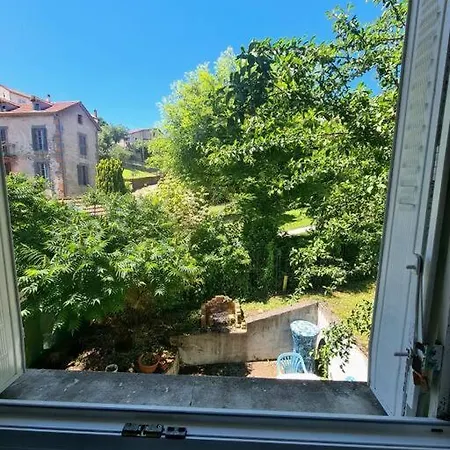 Centre Terrasse Jardin Garage Chez Priscilla * 欧里亚克
