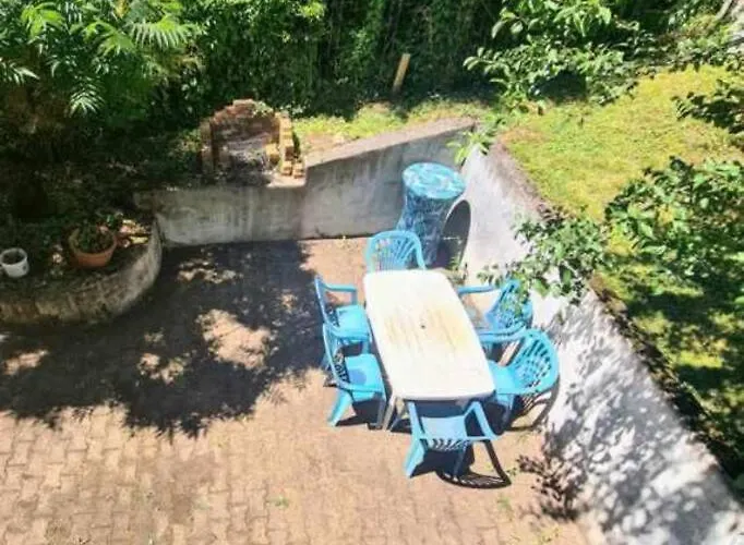 Centre Terrasse Jardin Garage Chez Priscilla Lägenhet Aurillac